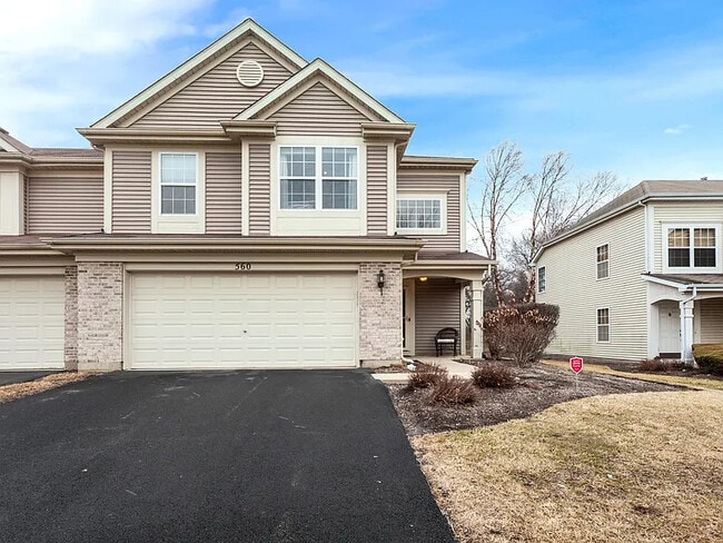 Building Photo - 560 Lancaster Dr