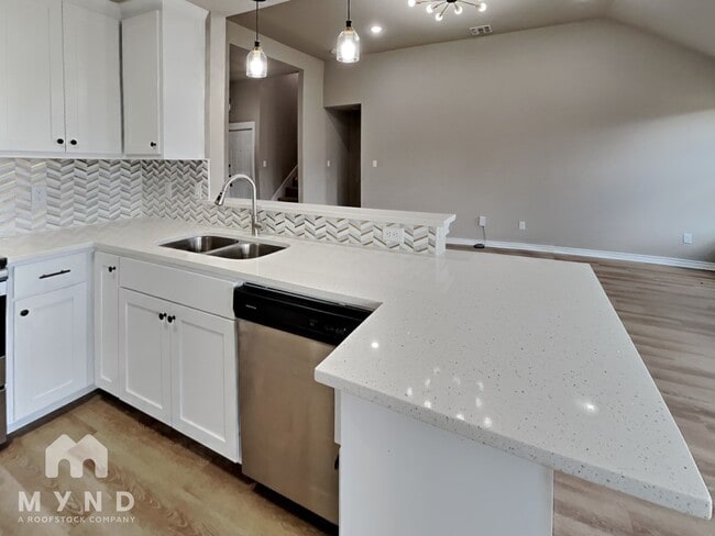 Photo - 5401 Ashworth Ct