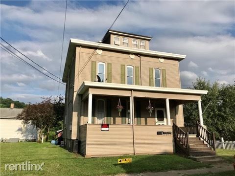 1 br, 1 bath Triplex - 1400 Main Street 3 - 1 br, 1 bath Triplex - 1400 Main Street 3 Rental