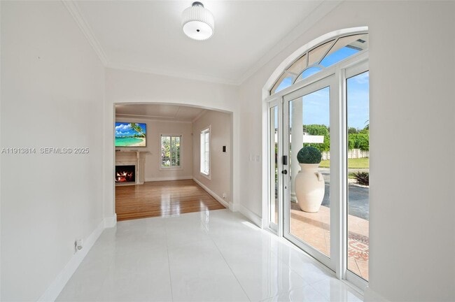 Photo - 13000 Old Cutler Rd