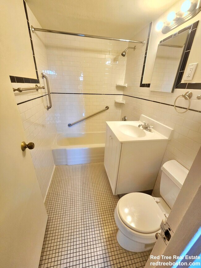 101 Monmouth St Unit 505