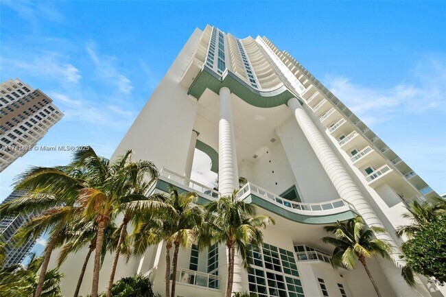 Building Photo - 900 Brickell Key Blvd Unit 1102 Rental
