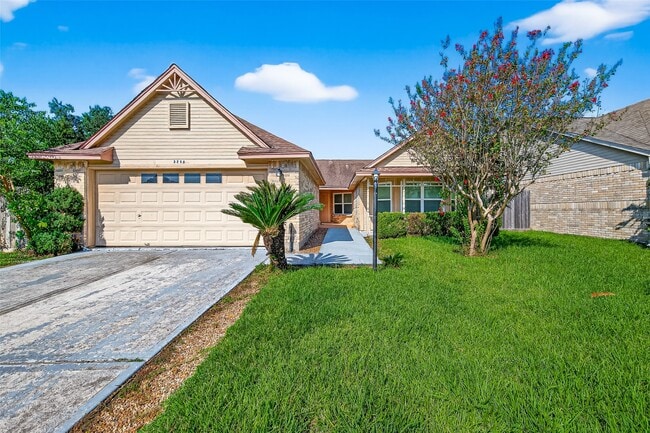 Building Photo - 3258 Meadway Dr Rental