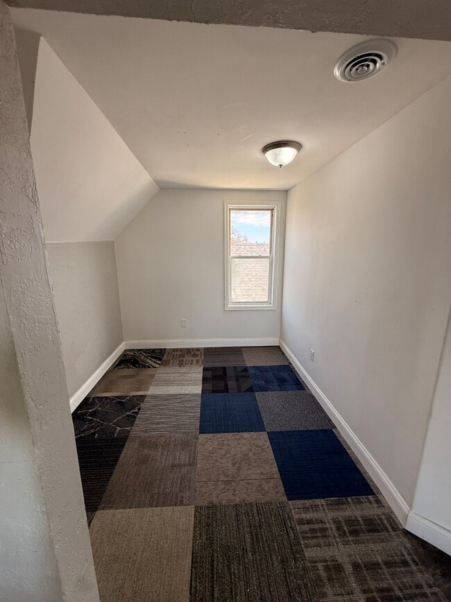Photo - 1230 Center St