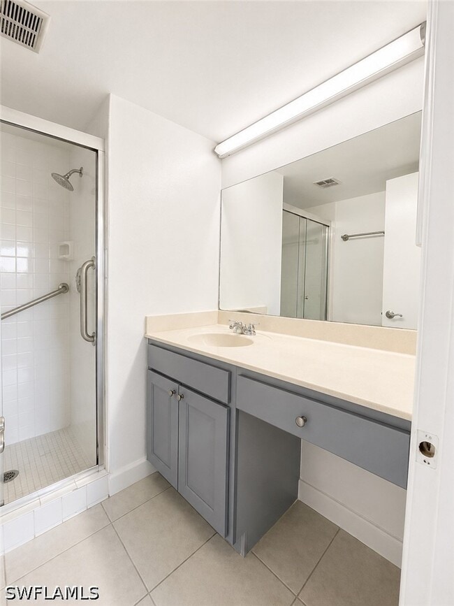 Photo - 225 Turtle Lake Ct Unidad 210