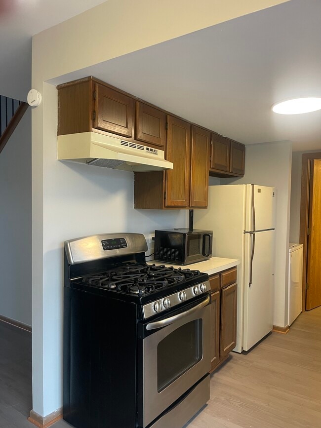 Photo - 1793 Goddard Ln