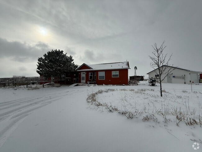 Building Photo - 3 bedroom Home in Keenesburg