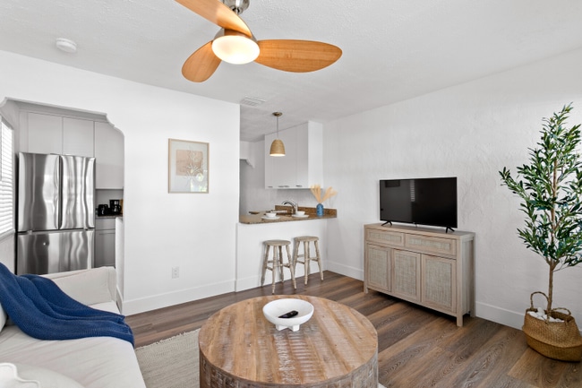 Photo - 13304 2nd St E Unidad B