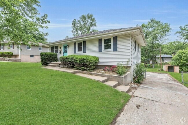 Building Photo - 16322 E 34th St S Rental