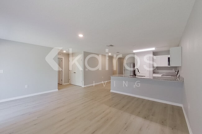 Photo - 8833 N Vienna Dr