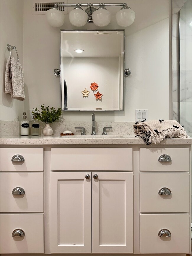 Photo - 1804 N Beaver St