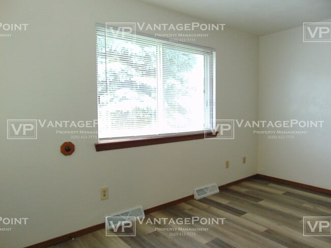 856 Martin St