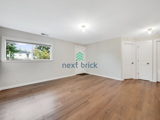 Photo - 3 Bed and 1 Bath Single-family Home is Available for Rent!