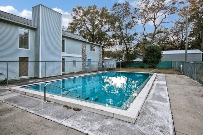 Building Photo - 201 E College Blvd Unit 59 Rental