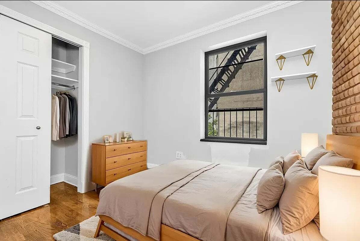 Photo - 47 1/2 East 1st Street Unidad 4