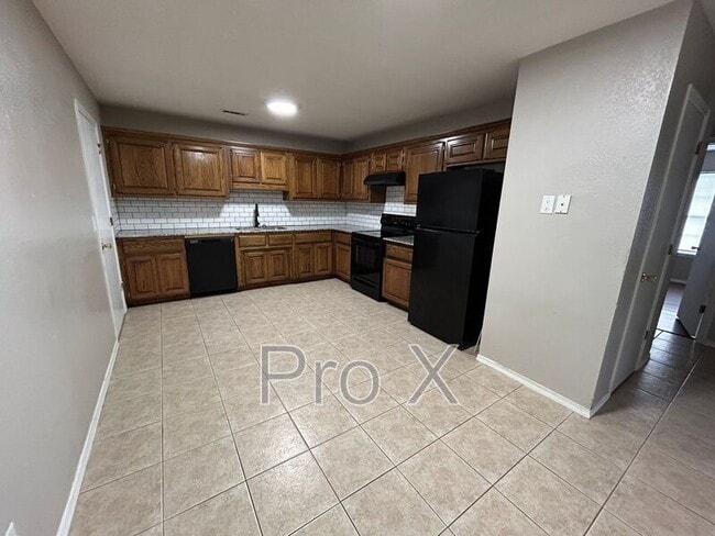 Photo - 1598 Tolleson Loop