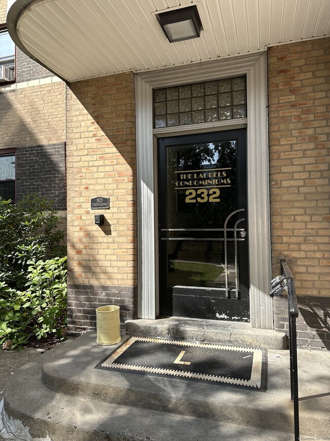 Photo - 232 Farmington Ave Unit E9