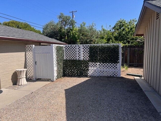 Photo - 245 Alisal Rd