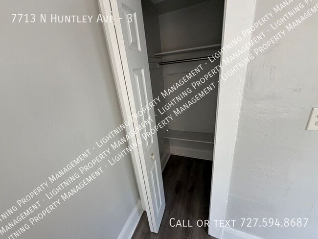 Building Photo - 7713 N Huntley Ave Unit 3