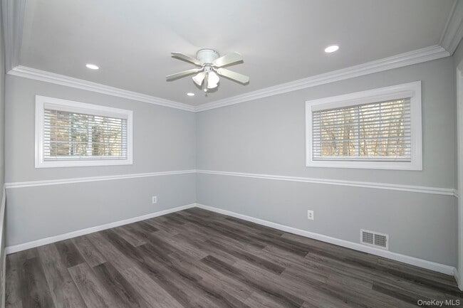 Photo - 1 Presidents Dr Unit 1-4B