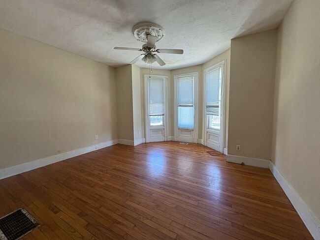 224 Lloyd St