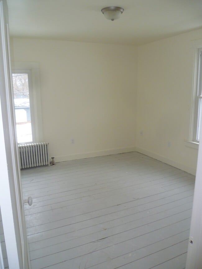 203 Grandview St Unit 205