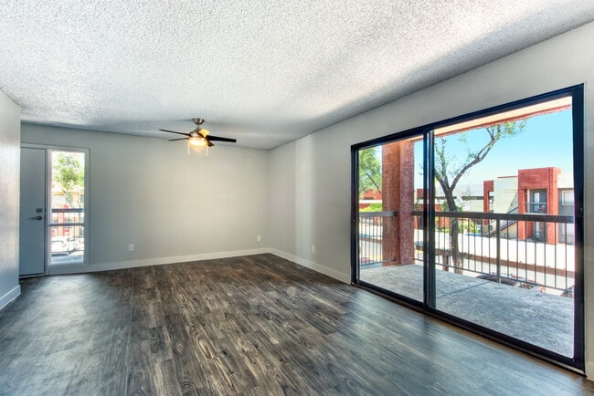 Tela Verde Apartment Homes