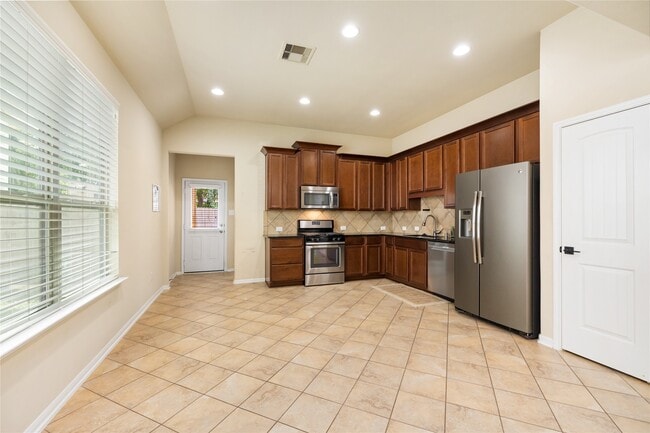 Photo - 9420 Savannah Holly Dr