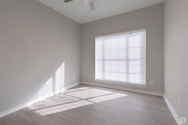 3BR, 2BA - 1188SF (Sunset) - 2nd Bedroom