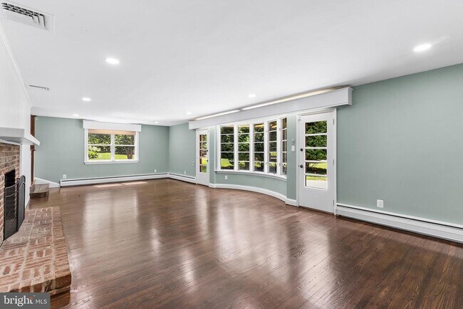 Photo - 749 Bair Rd