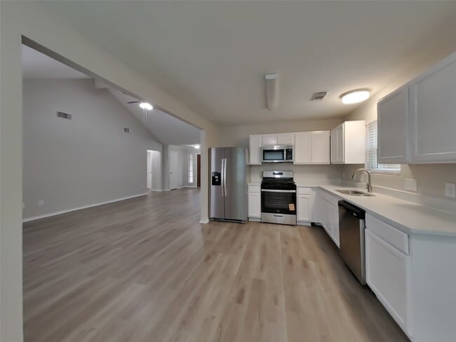 Photo - 19403 Misty Cove Dr