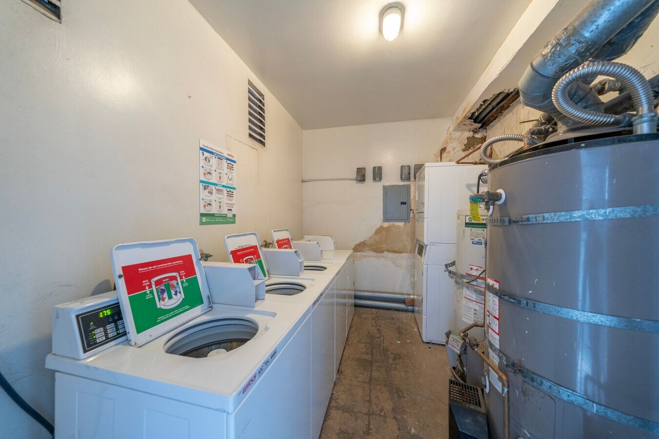 Photo - 14905 Lemoli Ave.