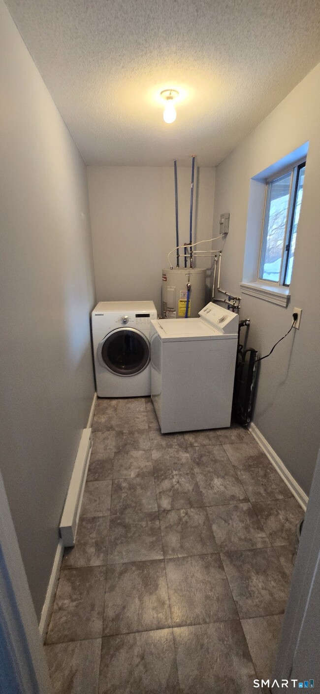 Photo - 925 Oronoke Rd Unit 12C