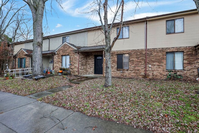 Photo - Beautiful 3 Bedroom 1.5 Bathroom Townhome Minutes from Easton