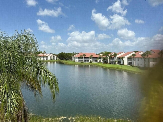 Building Photo - 290 Cypress Point Dr Unit 2900 Rental