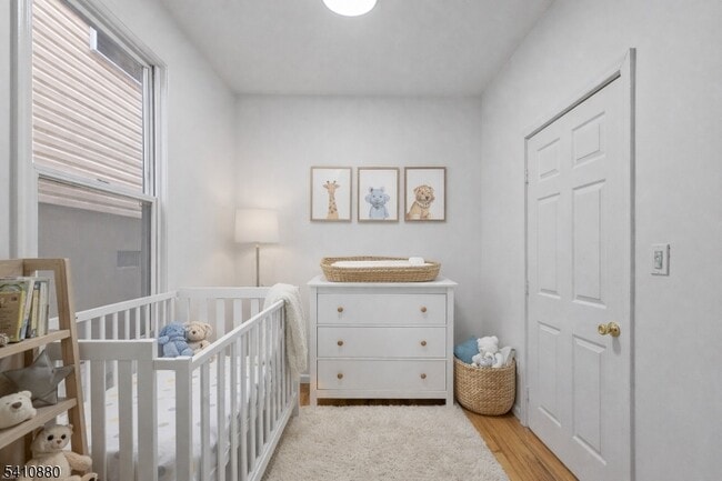 Photo - 552 Franklin St Unit 1