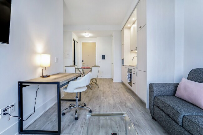 Photo - 470 Front St W Unit ID1286443P