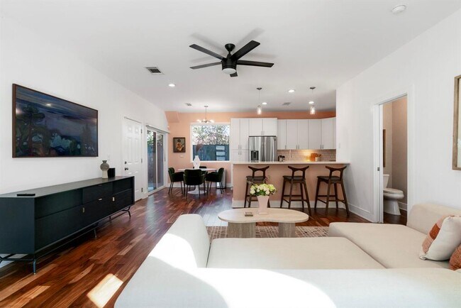 Photo - 1148 Webberville Rd Unit 6