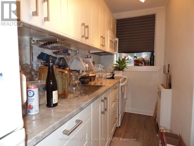 Photo - 691 Irene Crescent Unit 1