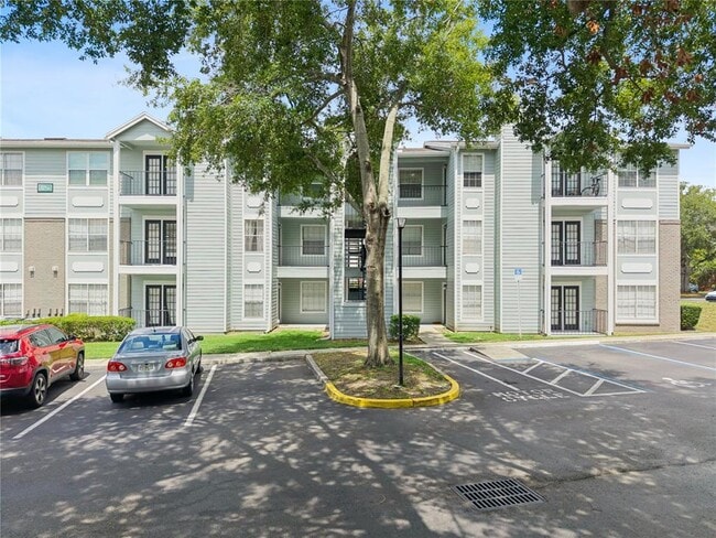 Building Photo - 2550 N Alafaya Trail Unit 7203