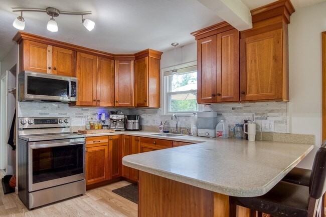 Photo - 770 Dalton Rd