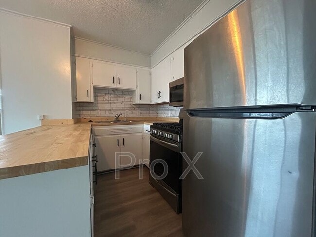 Photo - 969 W Holly St Unidad 969 W Holly St Apt 5