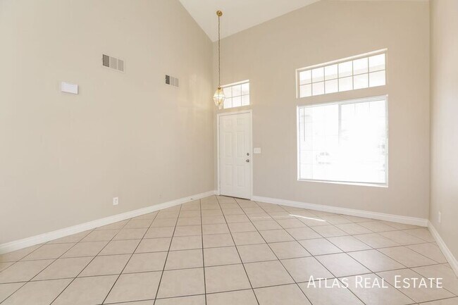 Photo - 4933 Via Luis Ct