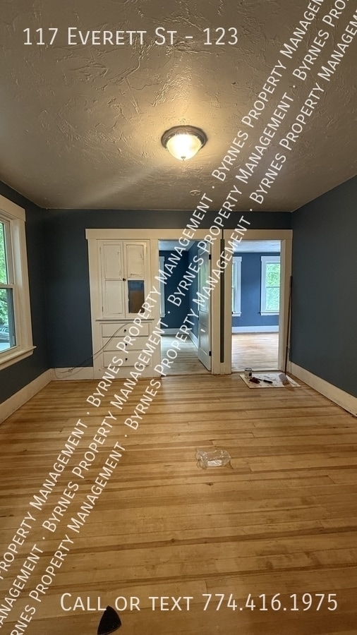 Photo - 117 Everett St Unidad 123
