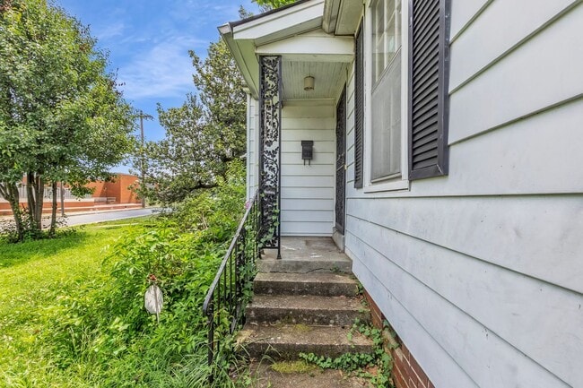 Photo - 2 bed 1 bath by the University of Memphis