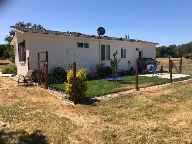 Photo - 5067 Fruitvale Rd