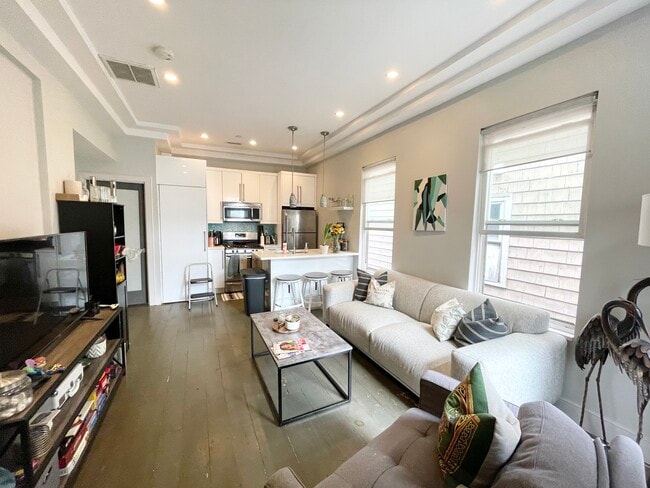 Photo - 24 Washburn St