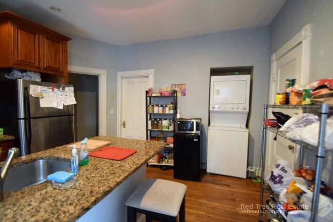 Photo - 36 Cherokee St Unit 3