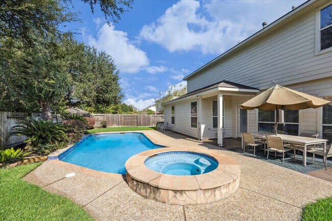 Photo - 19010 Country Square Dr