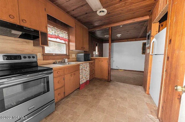 Photo - 1707 Frank Ave